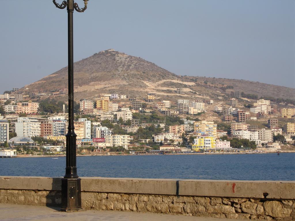 Hostel Hairy Lemon Sarandë